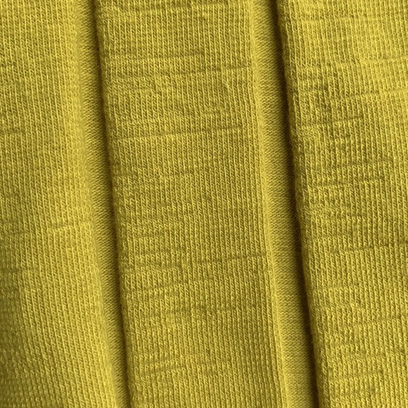 Tight fitting t-shirt - Picture 2 of 3